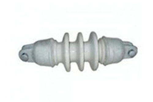 Pull rod insulators for overhead lines